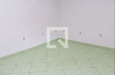 Casa para Aluguel - Campo Grande, 1 Quarto,  88 m² - Rio de Janeiro