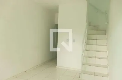 Casa / Sobrado em Condomínio para Aluguel - Banco de Areia, 2 Quartos,  68 m² - Mesquita