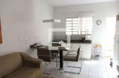 Kitnet / Stúdio para Aluguel - Vila Jardim São Judas Tadeu, 1 Quarto,  34 m² - Goiânia