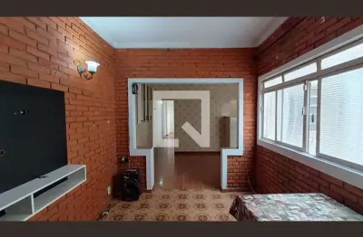 Casa com 2 quartos para alugar na Rua Eurides Fogaça, Vila Trujillo, Sorocaba