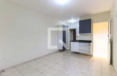 Casa / Sobrado em Condomínio para Aluguel - Itaim Paulista, 1 Quarto,  35 m² - São Paulo