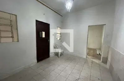 Casa com 1 quarto para alugar na Rua Coronel João Teles, Centro, Duque de Caxias