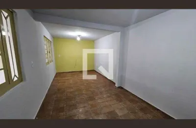 Casa para Aluguel - Setor Faicalville, 3 Quartos,  200 m² - Goiânia