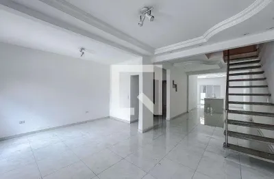 Casa com 3 quartos para alugar na Rua João Batista de Freitas, Mooca, São Paulo