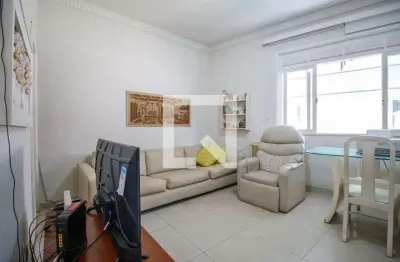 Casa com 2 quartos para alugar na Rua Barão do Bom Retiro, Grajaú, Rio de Janeiro