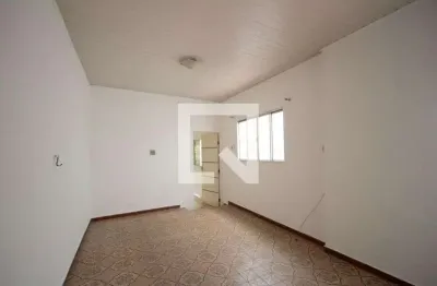 Casa com 2 quartos para alugar na Avenida Dom Aguirre, Centro, Sorocaba