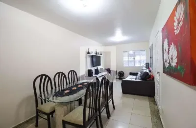Casa com 3 quartos para alugar na Rua Mussumés, Vila Maria, São Paulo