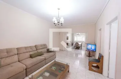 Casa com 5 quartos para alugar na Rua Mercedes Lopes, Vila Ré, São Paulo