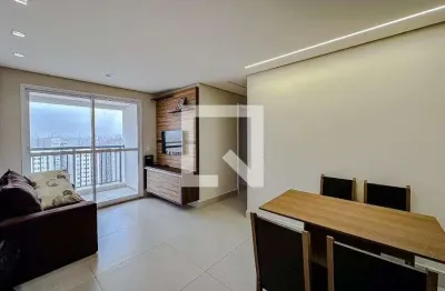 Apartamento com 3 quartos para alugar na Rua Piratininga, Brás, São Paulo