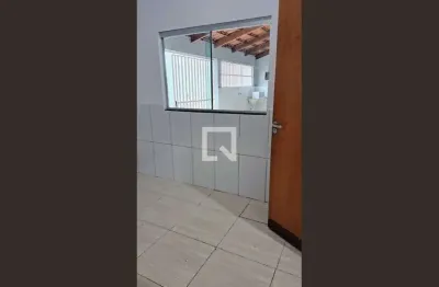 Casa para Aluguel - Moinho dos Ventos, 2 Quartos,  300 m² - Goiânia