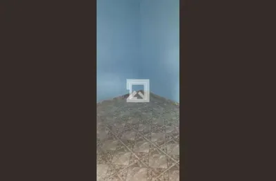 Casa com 2 quartos para alugar na Rua Treze, Cosmos, Rio de Janeiro