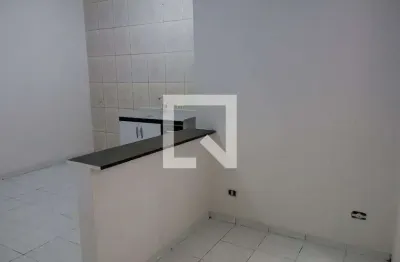 Casa com 1 quarto para alugar na Avenida Víctor Civita, Santa Maria, Osasco