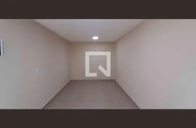 Casa com 1 quarto para alugar na Rua Domênico Maggion, Vila Yolanda, Osasco