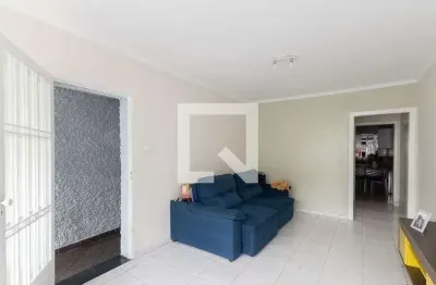 Casa com 3 quartos para alugar na Rua Araritaguaba, Vila Maria, São Paulo