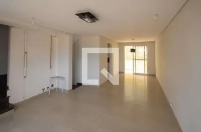 Casa com 3 quartos para alugar na Rua Itabira, Vila Santos, São Paulo