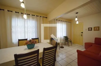 Casa para Aluguel - Saco dos Limões, 3 Quartos,  126 m² - Florianópolis