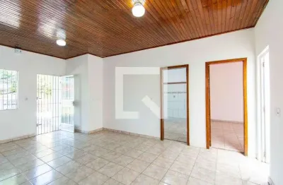 Casa com 3 quartos para alugar na Rua Manaus, Centro, Canoas