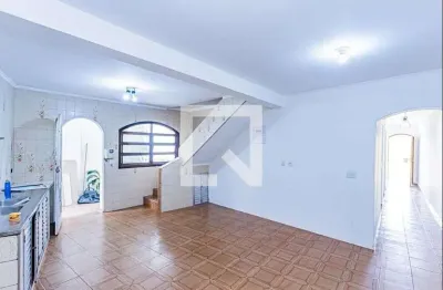 Casa com 2 quartos para alugar na Rua Luís de Andrade, Piqueri, São Paulo