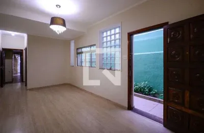 Casa para Aluguel - Vila das Mercês, 3 Quartos,  120 m² - São Paulo