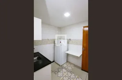 Kitnet / Stúdio para Aluguel - João Pinheiro, 1 Quarto,  30 m² - Belo Horizonte
