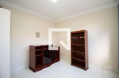 Casa para Aluguel - Núcleo Bandeirante, 1 Quarto,  70 m² - Brasília