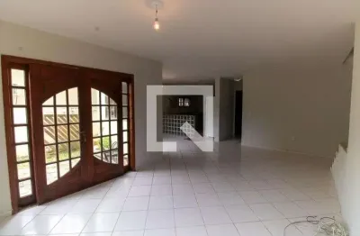 Casa / Sobrado em Condomínio para Aluguel - Engenho do Mato, 3 Quartos,  160 m² - Niterói