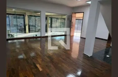 Casa com 2 quartos para alugar na Rua Mônaco, Vila Carrão, São Paulo