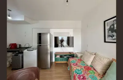 Kitnet / Stúdio para alugar na Rua São Benedito, Santo Amaro, São Paulo por R$ 2.288