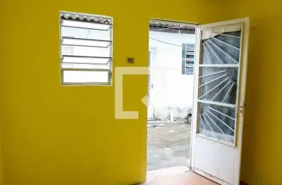 Casa com 1 quarto para alugar na Rua Sedália Zerine, Helena Maria, Osasco