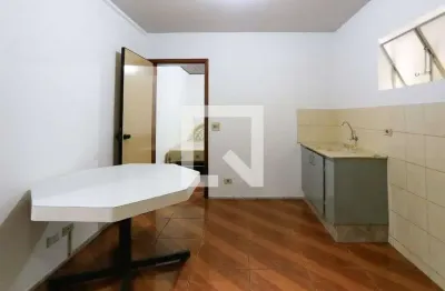 Casa com 1 quarto para alugar na Avenida Presidente Altino, Jaguaré, São Paulo