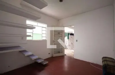 Casa com 1 quarto para alugar na Rua Iracema Miranda, São Pedro, Osasco