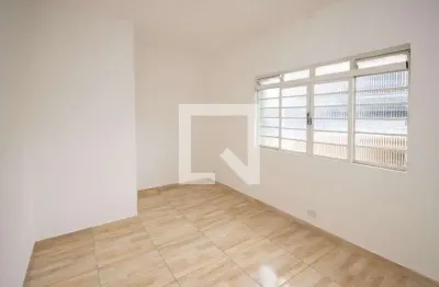 Casa com 1 quarto para alugar na Rua Crisciúma, Vila Sabrina, São Paulo