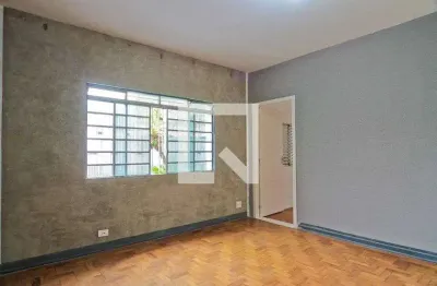 Casa com 2 quartos para alugar na Rua Índio Peri, Jardim Peri, São Paulo