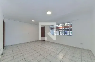 Casa com 3 quartos para alugar na Rua Tapes, Campo Belo, São Paulo