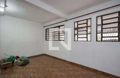 Casa para Aluguel - Jardim Clementino, 3 Quartos,  200 m² - Taboão da Serra