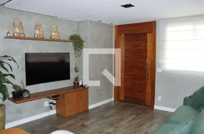 Casa / Sobrado em Condomínio para Aluguel - Parque Rincão, 3 Quartos,  150 m² - Cotia