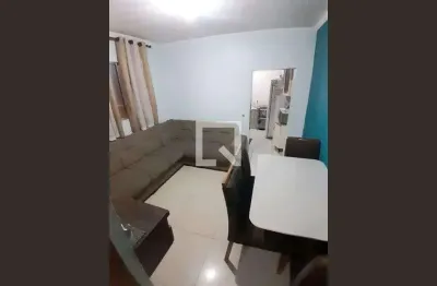 Casa com 2 quartos para alugar na Rua Caparosa, Vila Jacuí, São Paulo