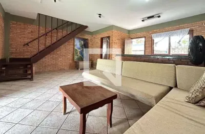 Casa / Sobrado em Condomínio para Aluguel - Campeche, 2 Quartos,  65 m² - Florianópolis