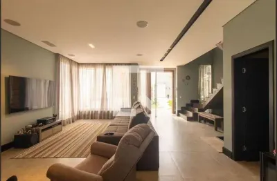 Casa / Sobrado em Condomínio para Aluguel - Pilarzinho, 3 Quartos,  301 m² - Curitiba