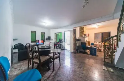 Casa para Aluguel - Parque das Nações, 3 Quartos,  285 m² - Santo André