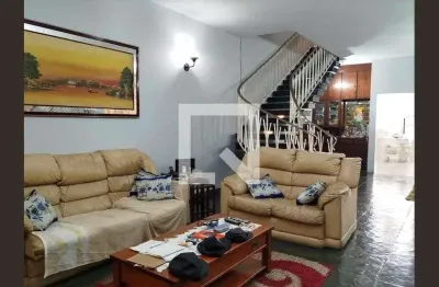 Casa com 4 quartos para alugar na Rua Urumajó, Tatuapé, São Paulo