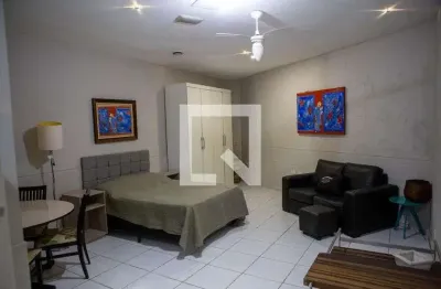 Kitnet / Stúdio para Aluguel - Butantã, 1 Quarto,  17 m² - São Paulo