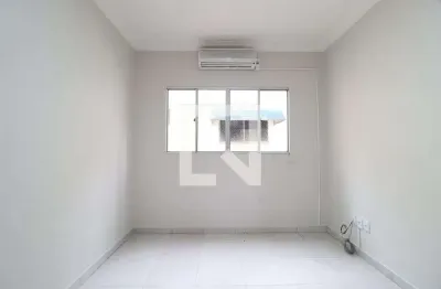 Apartamento para Aluguel - Dona Zulmira, 2 Quartos,  67 m² - Uberlândia