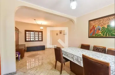 Casa para Aluguel - Vila Mariana, 3 Quartos,  250 m² - São Paulo