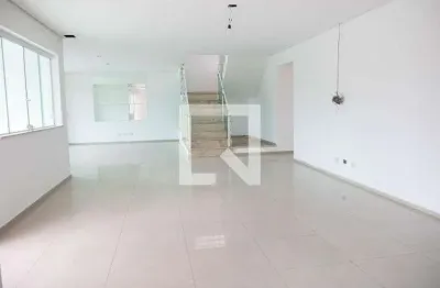 Casa com 4 quartos para alugar na Rua Locarno, Tucuruvi, São Paulo