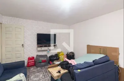 Casa com 3 quartos para alugar na Rua Sestílio Melani - Conjunto Habitacional A. E. Carvalho São Paulo - Sp Brasil, Itaquera, São Paulo