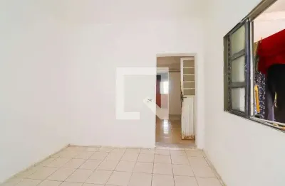 Casa com 2 quartos para alugar na Avenida Itaquera, Cidade Líder, São Paulo