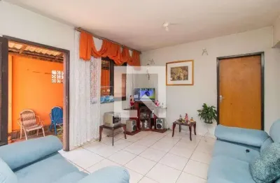 Casa para Aluguel - Partenon, 3 Quartos,  253 m² - Porto Alegre