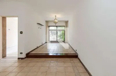 Casa com 3 quartos para alugar na Rua Nicolau Barreto, Brooklin, São Paulo