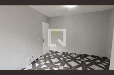 Apartamento para Aluguel - Jardim Lourdes, 2 Quartos,  39 m² - Ferraz de Vasconcelos